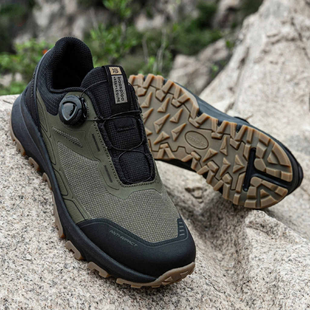 Men's Quick-Dial Hiking Shoes