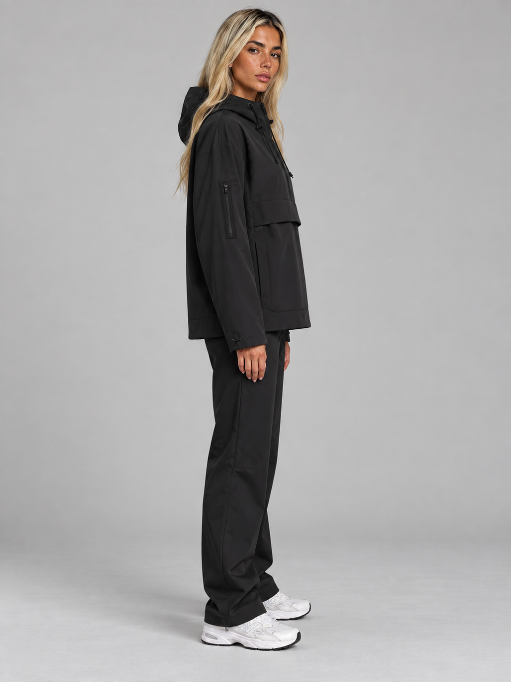 Women's Lightweight Waterproof Windbreaker Jacket